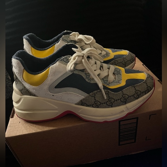 Gucci Shoes - Size 8.Gucci Rhyton GG Supreme Multicolor Sneakers